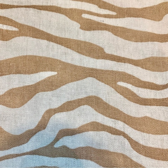 NWT Anne Klein Tunic Top XL Linen Blend White Tan Animal Print V-Neck - Picture 11 of 16